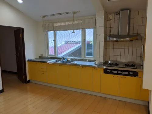 Townhouse for sale TWD 118 800 000 -  - 4 bedrooms