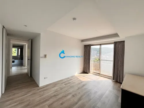 4 bedrooms apartment for rent in Shilin District, Taipei City | NT$ 120 000 | 92 ping slide 8