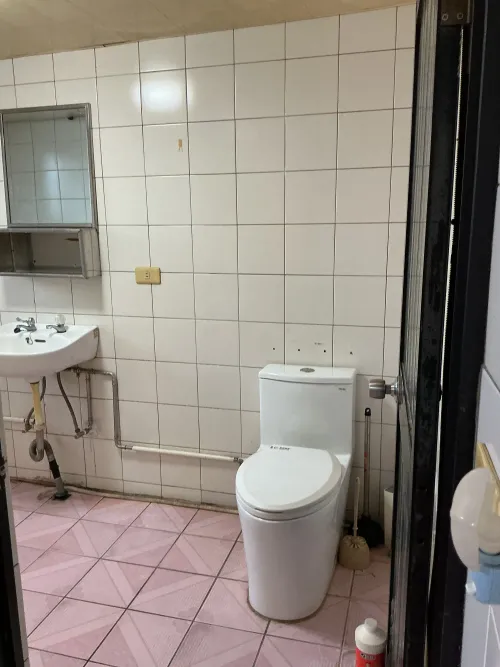2 bedrooms apartment for rent in Zhongshan District, Taipei City | NT$ 20 000 | 22 ping slide 13