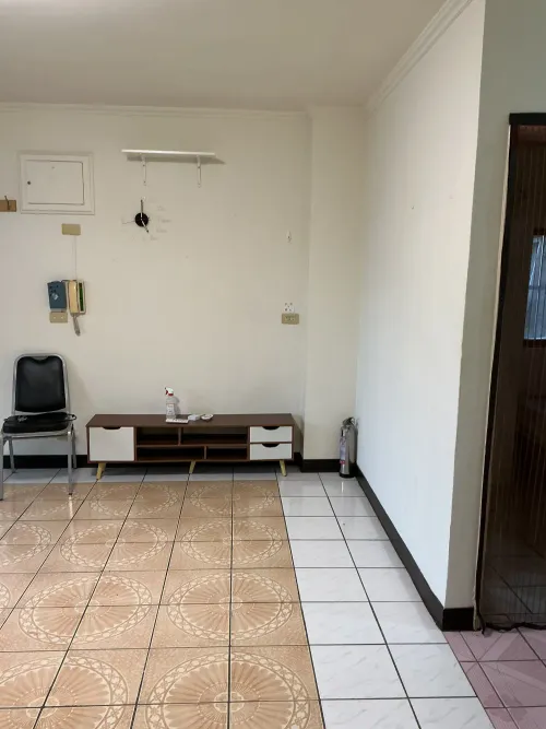 2 bedrooms apartment for rent in Zhongshan District, Taipei City | NT$ 20 000 | 22 ping slide 10