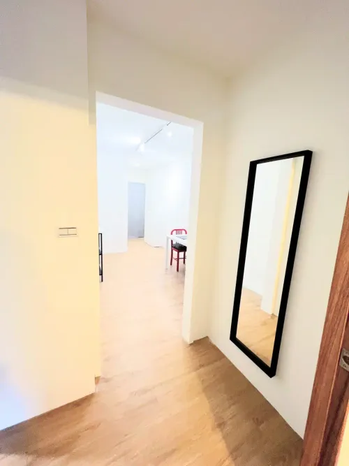 2 bedrooms apartment for rent in Yonghe District, New Taipei City | NT$ 25 000 | 15 ping slide 7