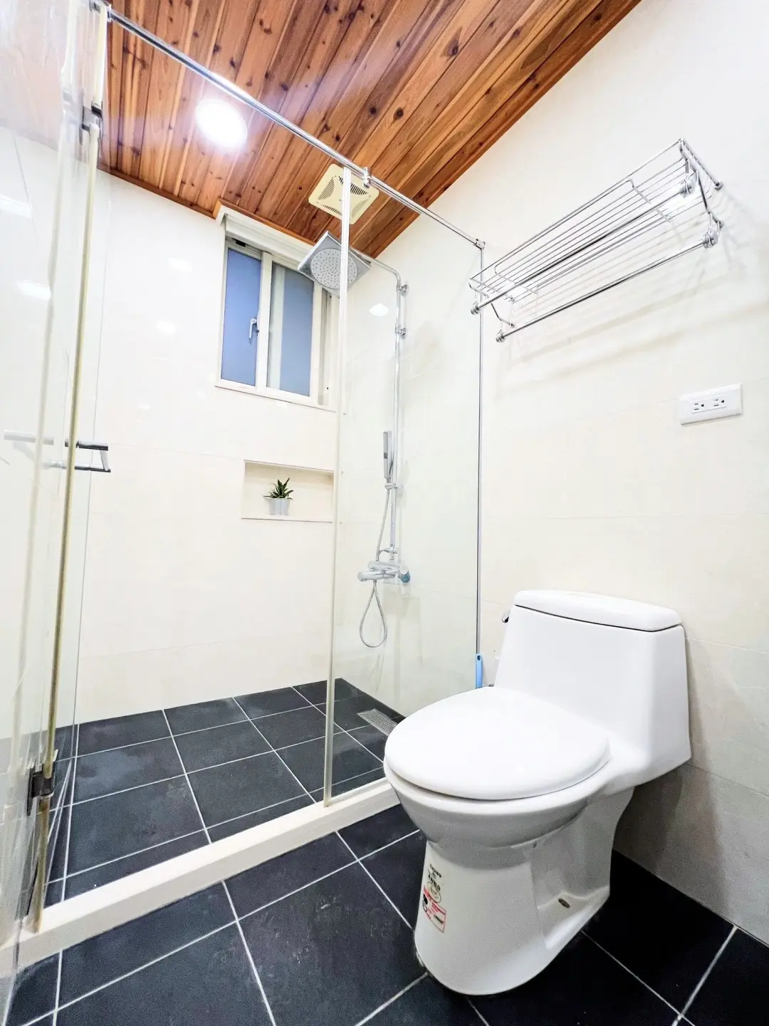 2 bedrooms apartment for rent in Yonghe District, New Taipei City | NT$ 25 000 | 15 ping slide 8