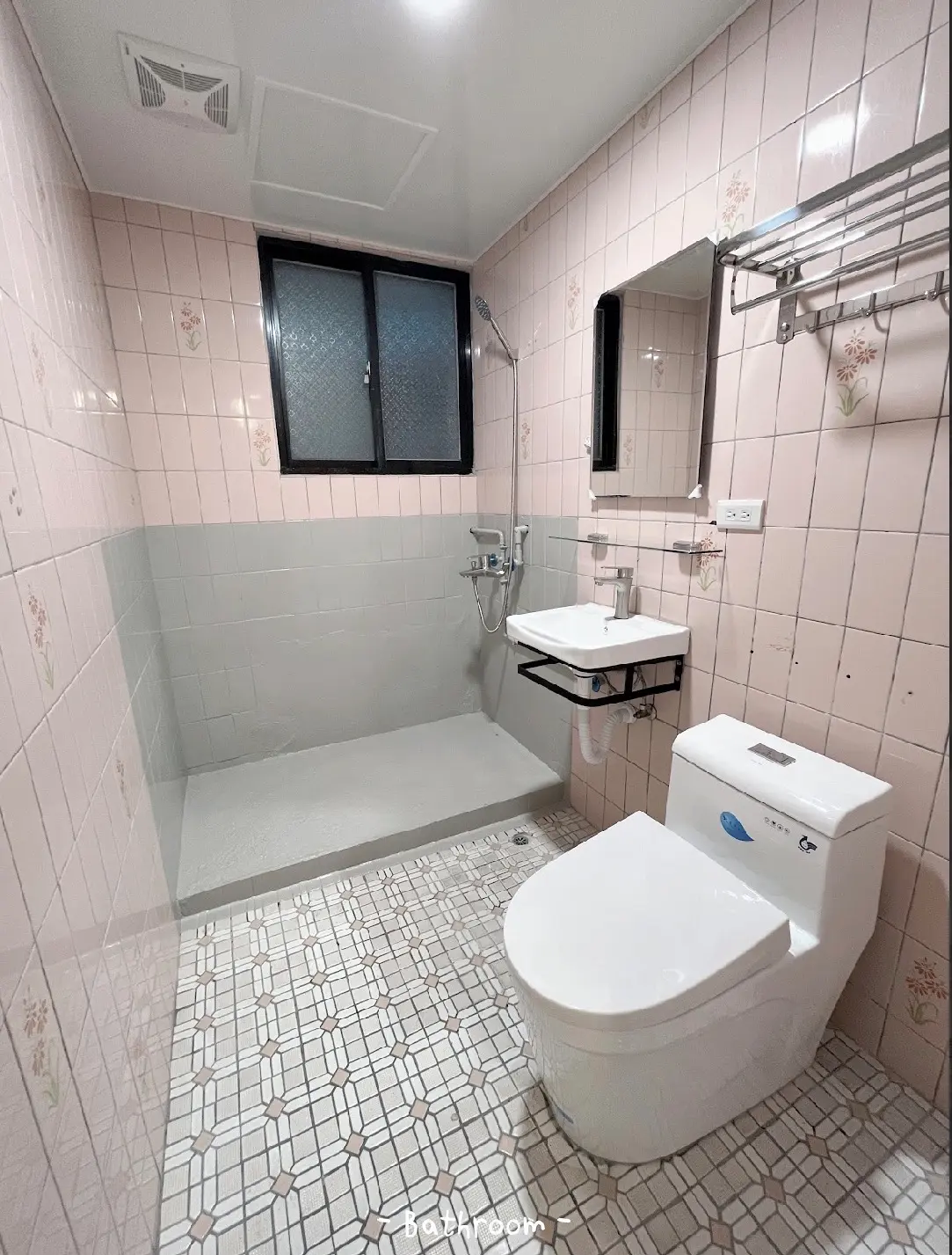 Room for rent in Zhongzheng District, Taipei City | NT$ 15 800 | 3 ping slide 7