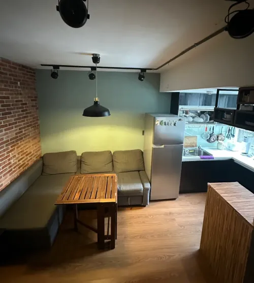 Private room for rent TWD 14 000 -  - 4 bedrooms