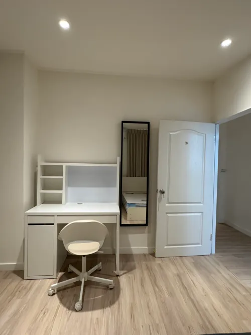 Room for rent NT$ 15 000 - Ningbo W St - 4 bedrooms