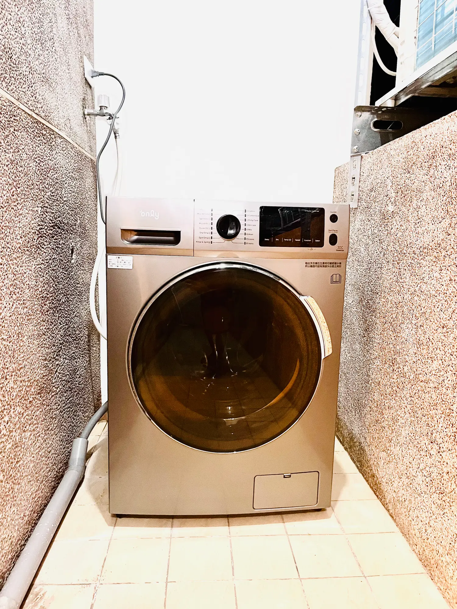 2 bedrooms apartment for rent in Yonghe District, New Taipei City | NT$ 25 000 | 15 ping slide 11