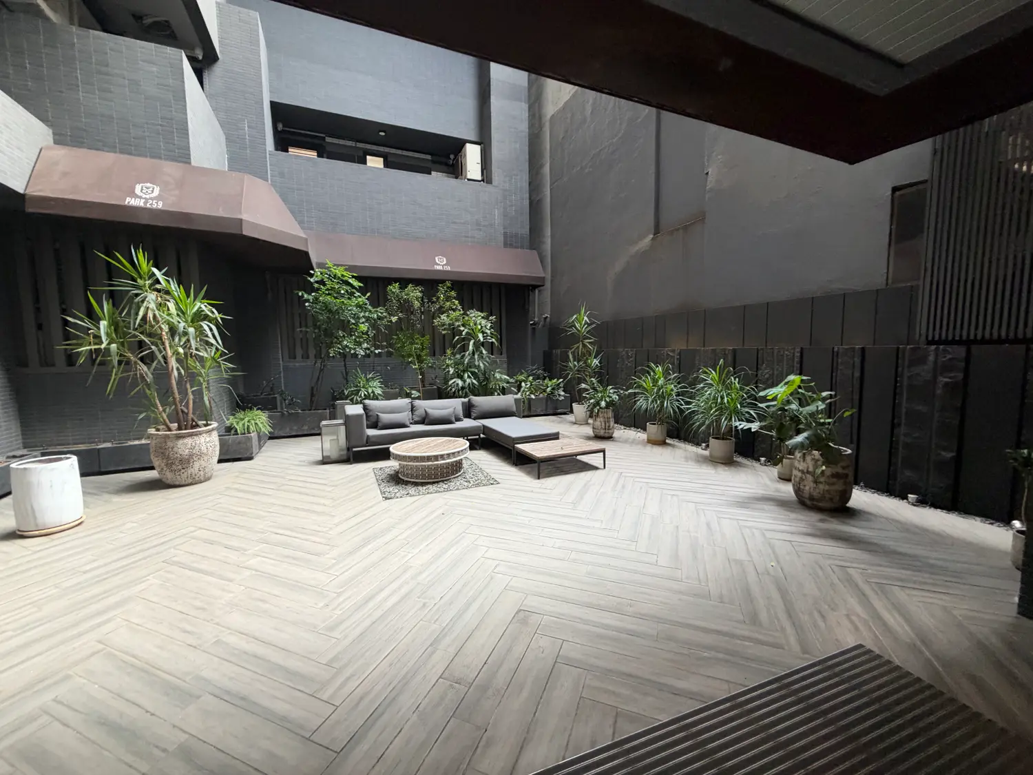 1 room apartment for rent in Zhongzheng District, Taipei City | NT$ 58 800 | 18 ping slide 23