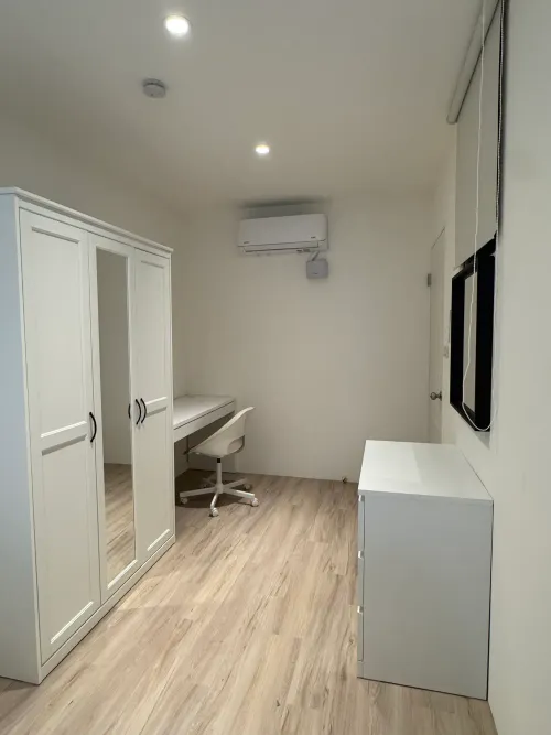 Room for rent NT$ 14 500 - Ningbo W St - 4 bedrooms