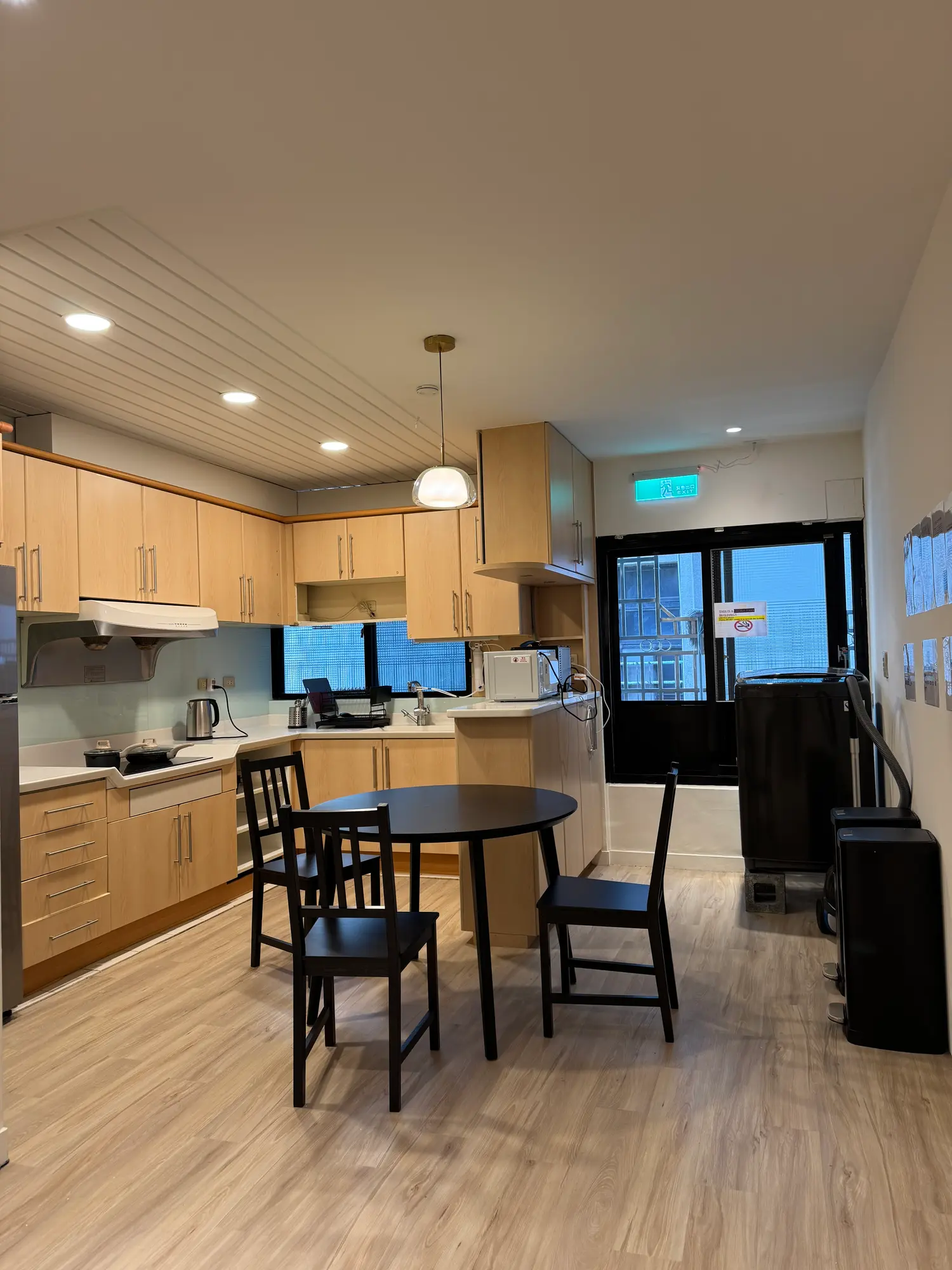 Room for rent in Zhongzheng District, Taipei City | NT$ 15 000 | 3 ping slide 10