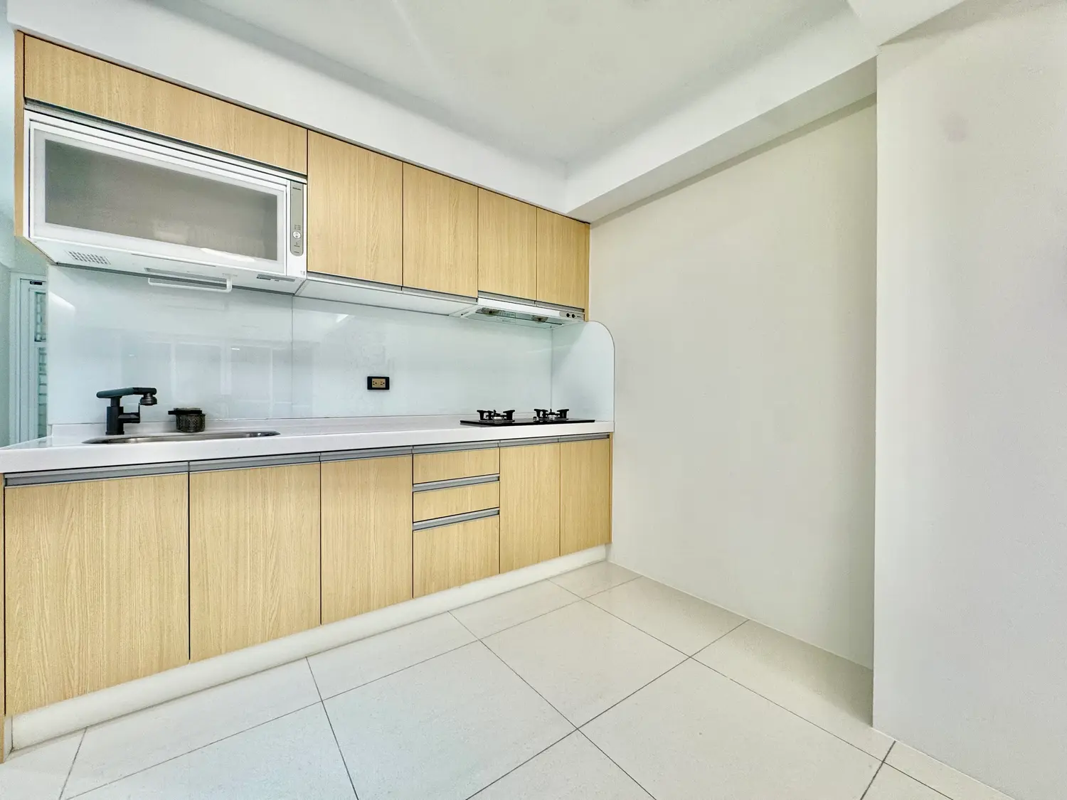 3 bedrooms apartment for sale TWD 32 600 000 - 25 ping - Songshan District,Taipei City slide 6