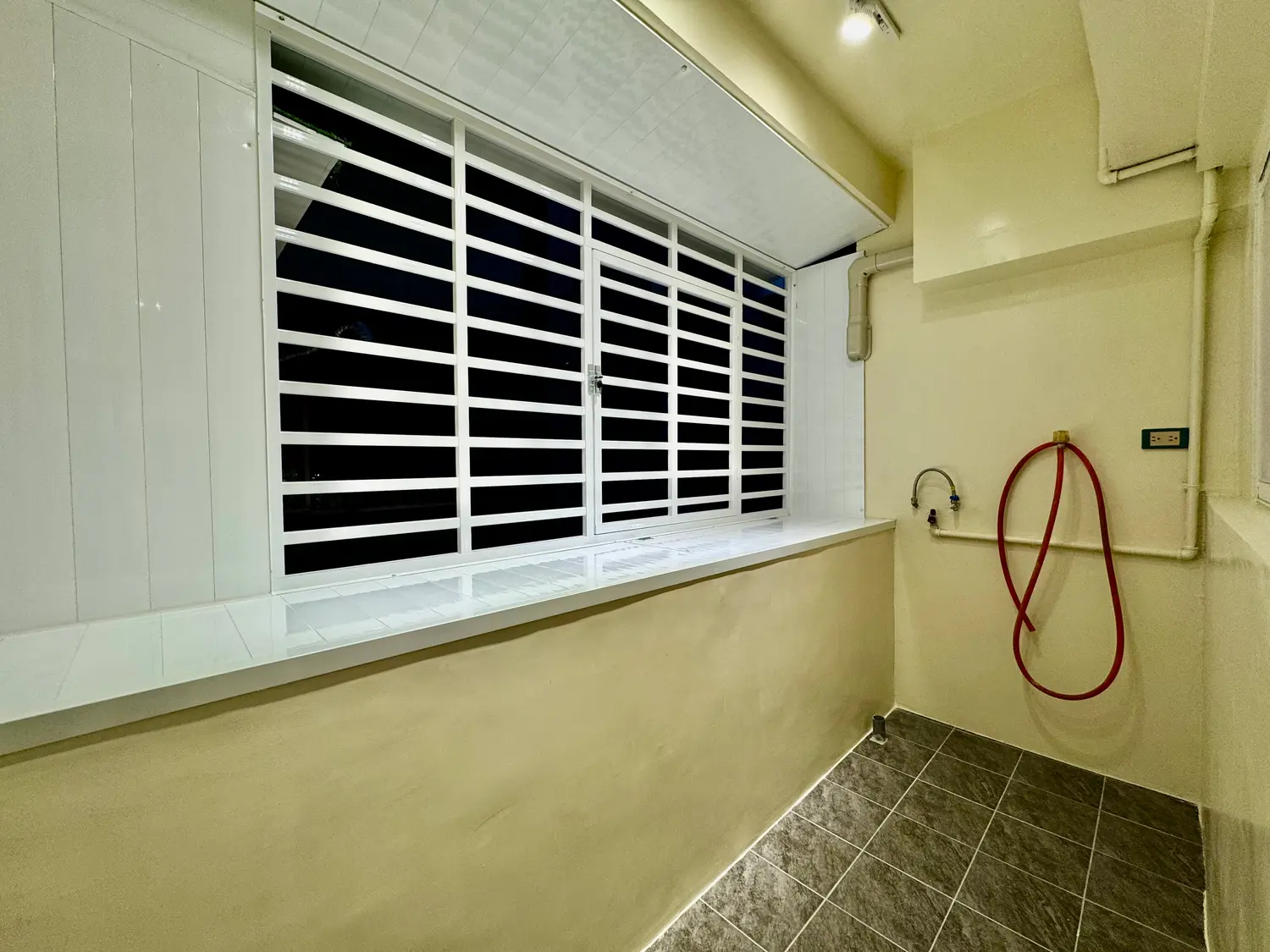 3 bedrooms apartment for sale TWD 32 600 000 - 25 ping - Songshan District,Taipei City slide 3