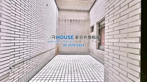 Townhouse for rent TWD 56 000 -  - 4 bedrooms