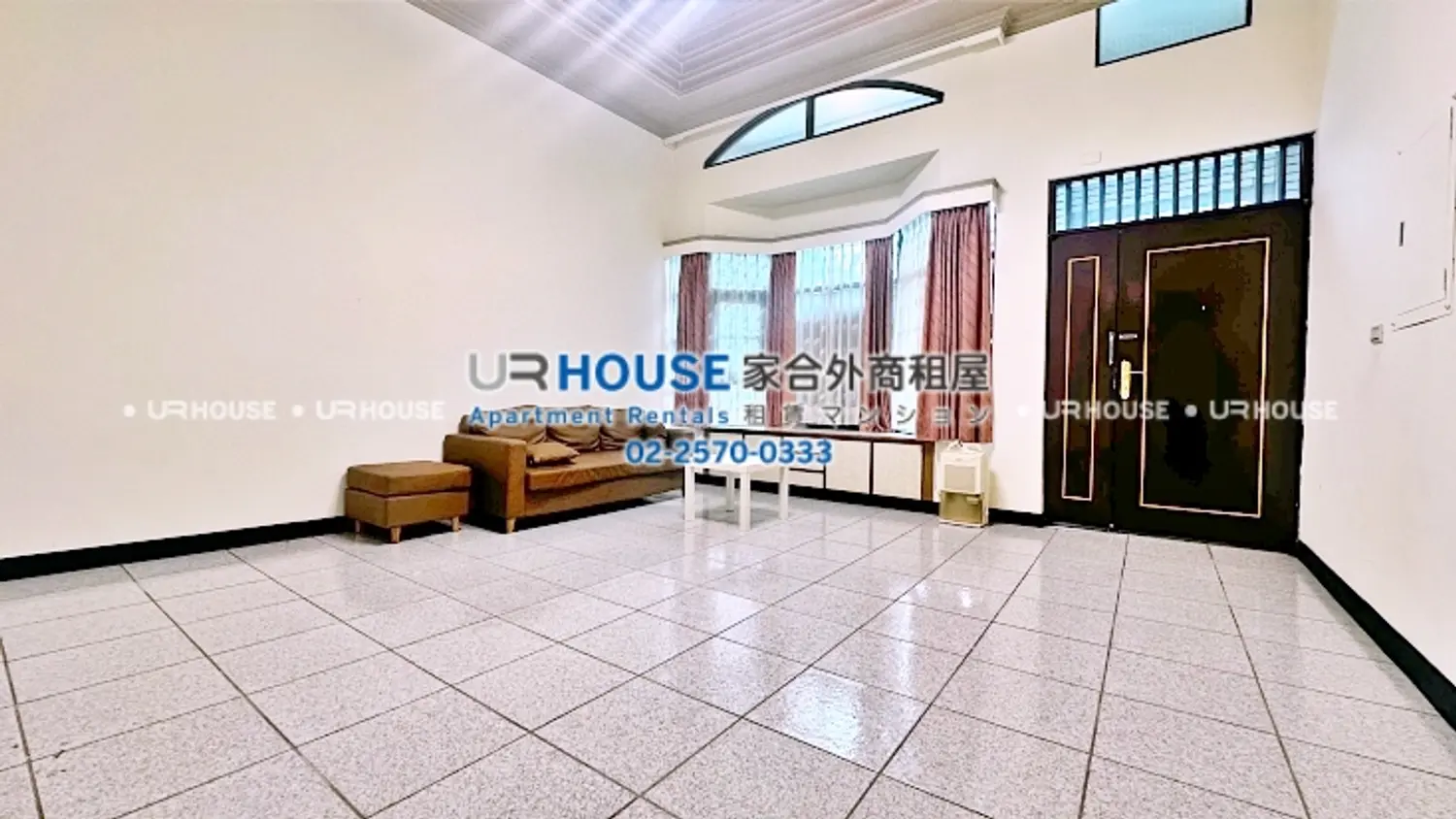 4 bedrooms townhouse for rent TWD 56 000 - 98 ping - Linkou District,New Taipei City slide 0