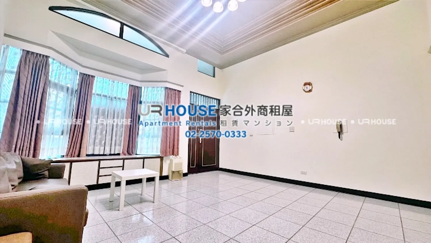 4 bedrooms townhouse for rent TWD 56 000 - 98 ping - Linkou District,New Taipei City slide 1