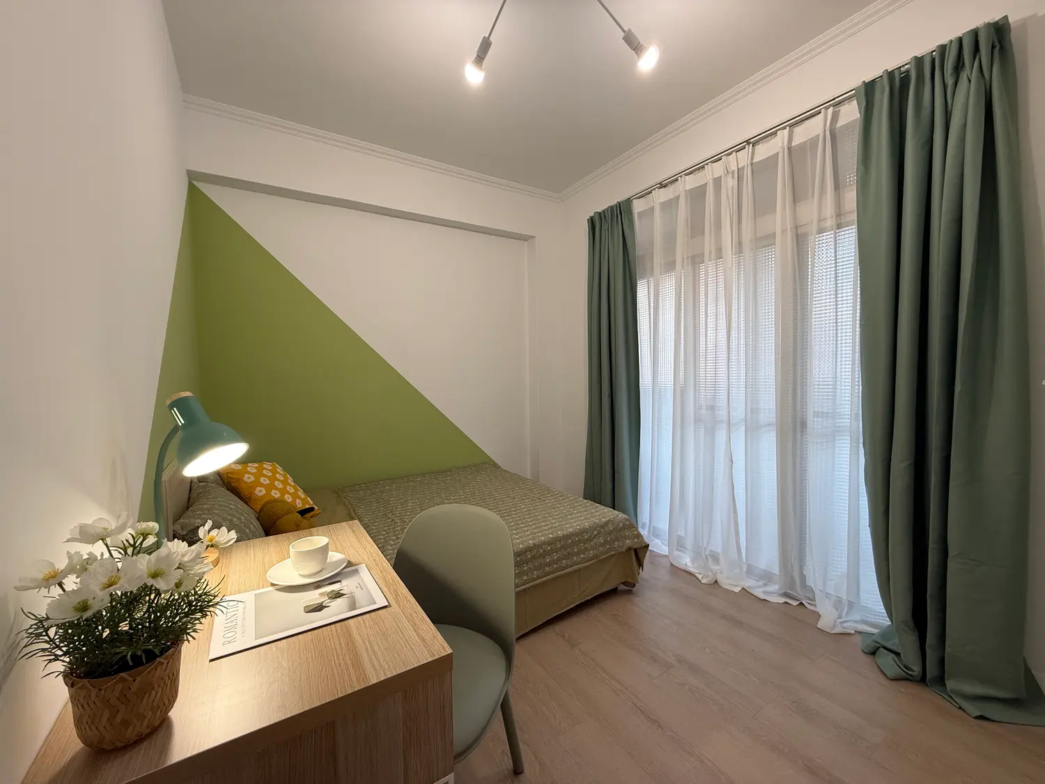 Room for rent in Taipei City, Daan District | NT$ 22 500 | 6 ping slide 12