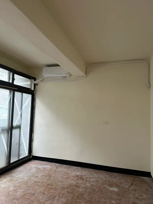 分租套房、雅房 出租 TWD 3 000 - 萬壽路二段1199巷 - 1 房