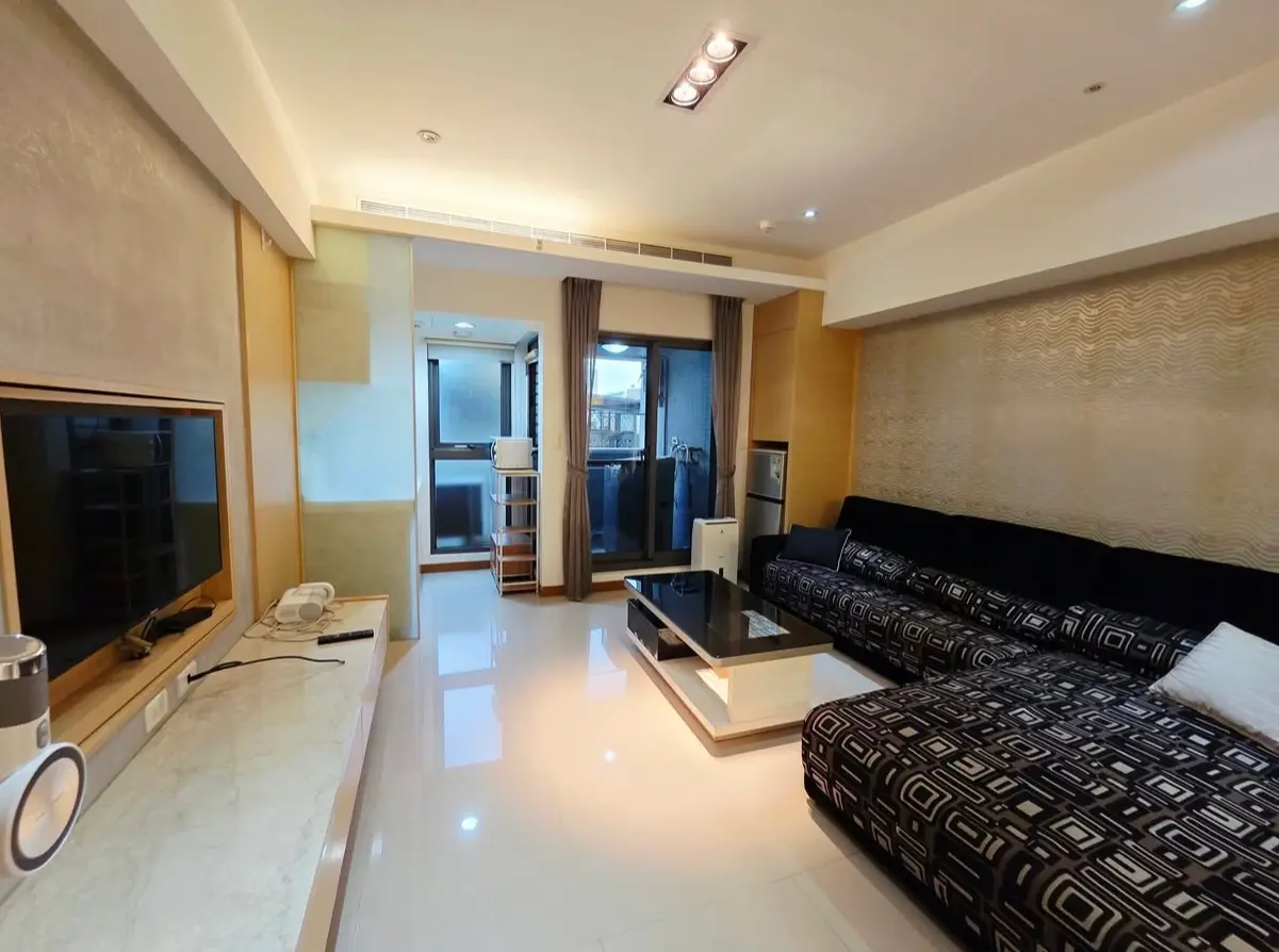 1 bedroom apartment for rent in Zhongshan District, Taipei City | NT$ 60 000 | 17 ping slide 4