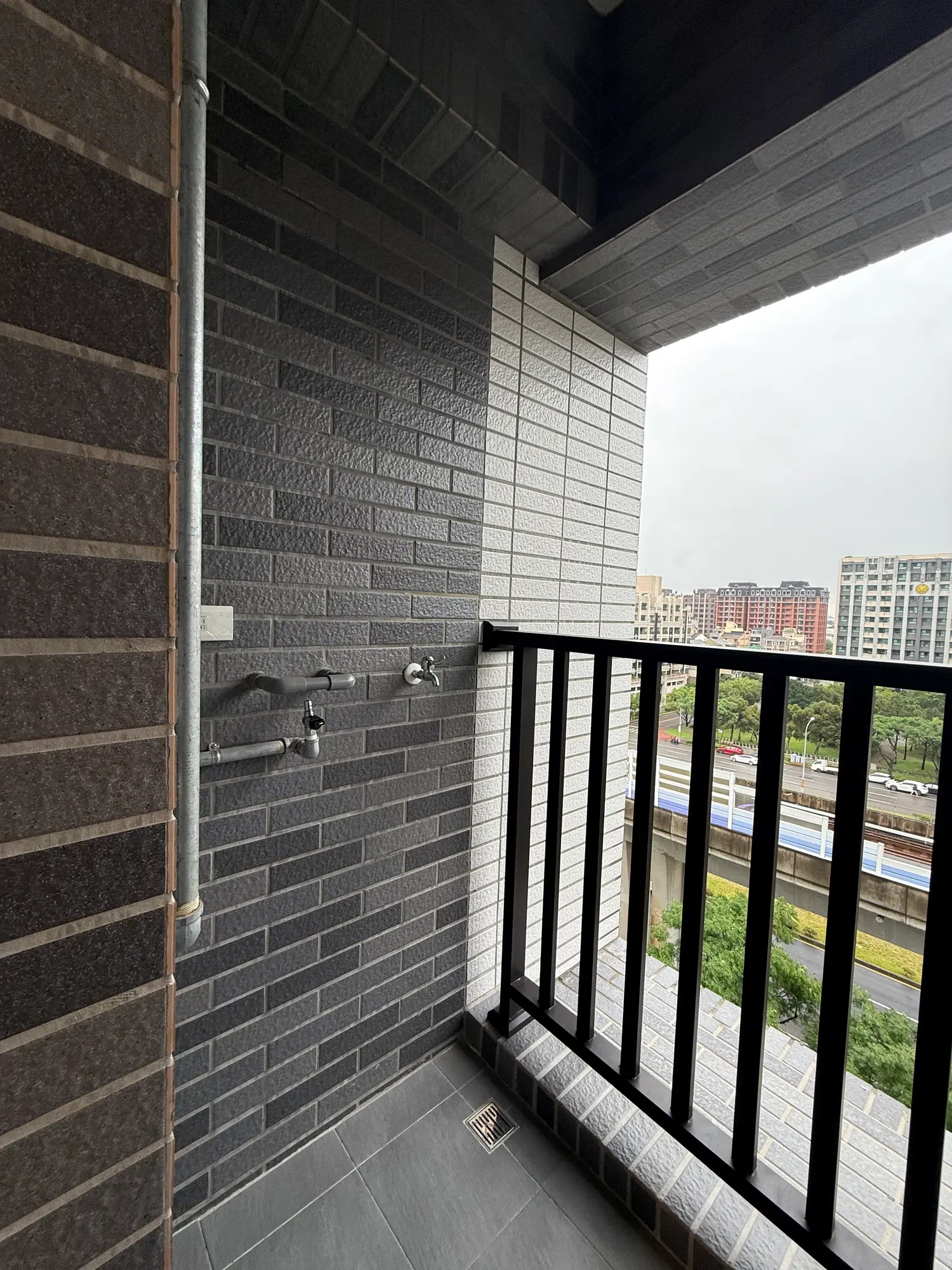 2 房 中壢區, 桃園市公寓出租 | NT$ 28 000 | 13 坪 slide 14