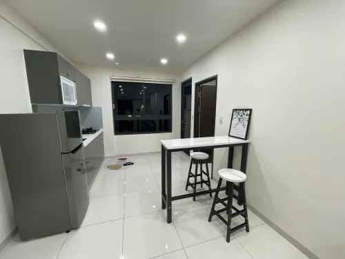 2 bedrooms apartment for rent in Lingya District, Kaohsiung City | TWD 32 000 | 16 ping slide 1