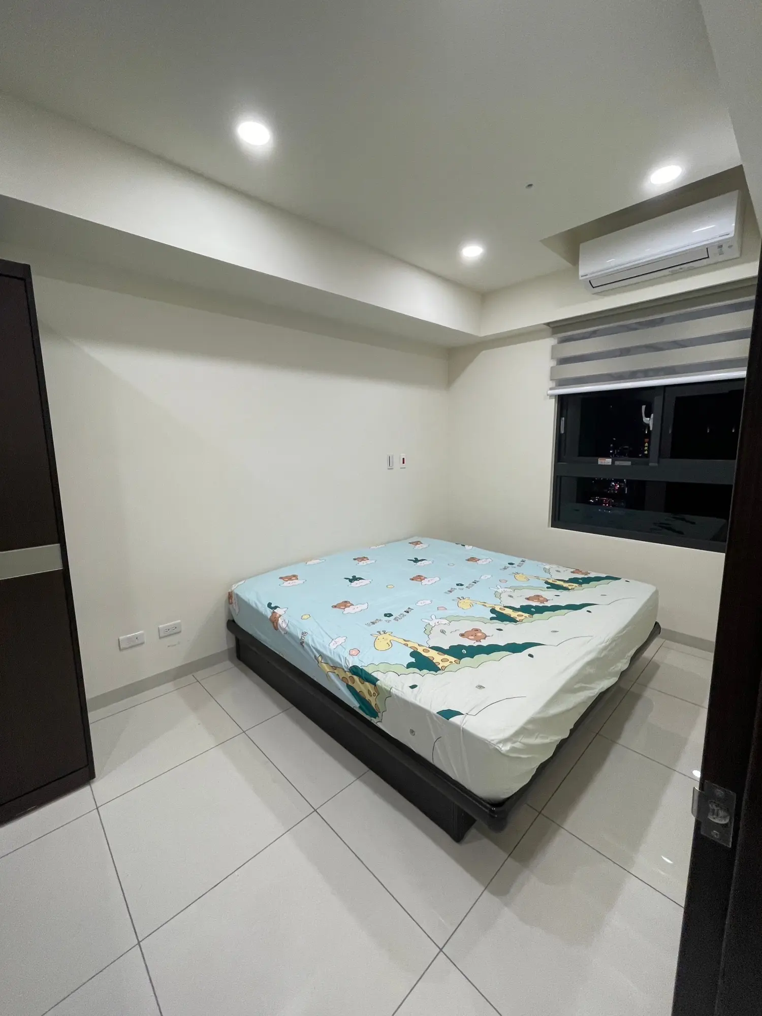 2 bedrooms apartment for rent in Lingya District, Kaohsiung City | TWD 32 000 | 16 ping slide 0