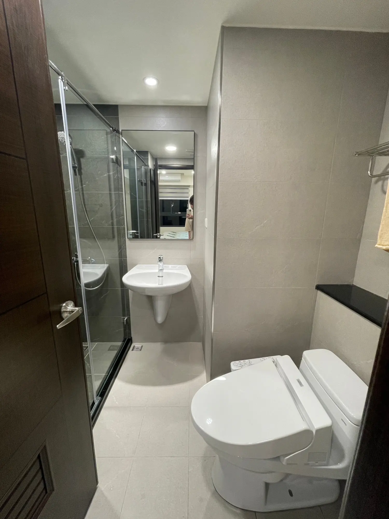 2 bedrooms apartment for rent in Lingya District, Kaohsiung City | TWD 32 000 | 16 ping slide 7
