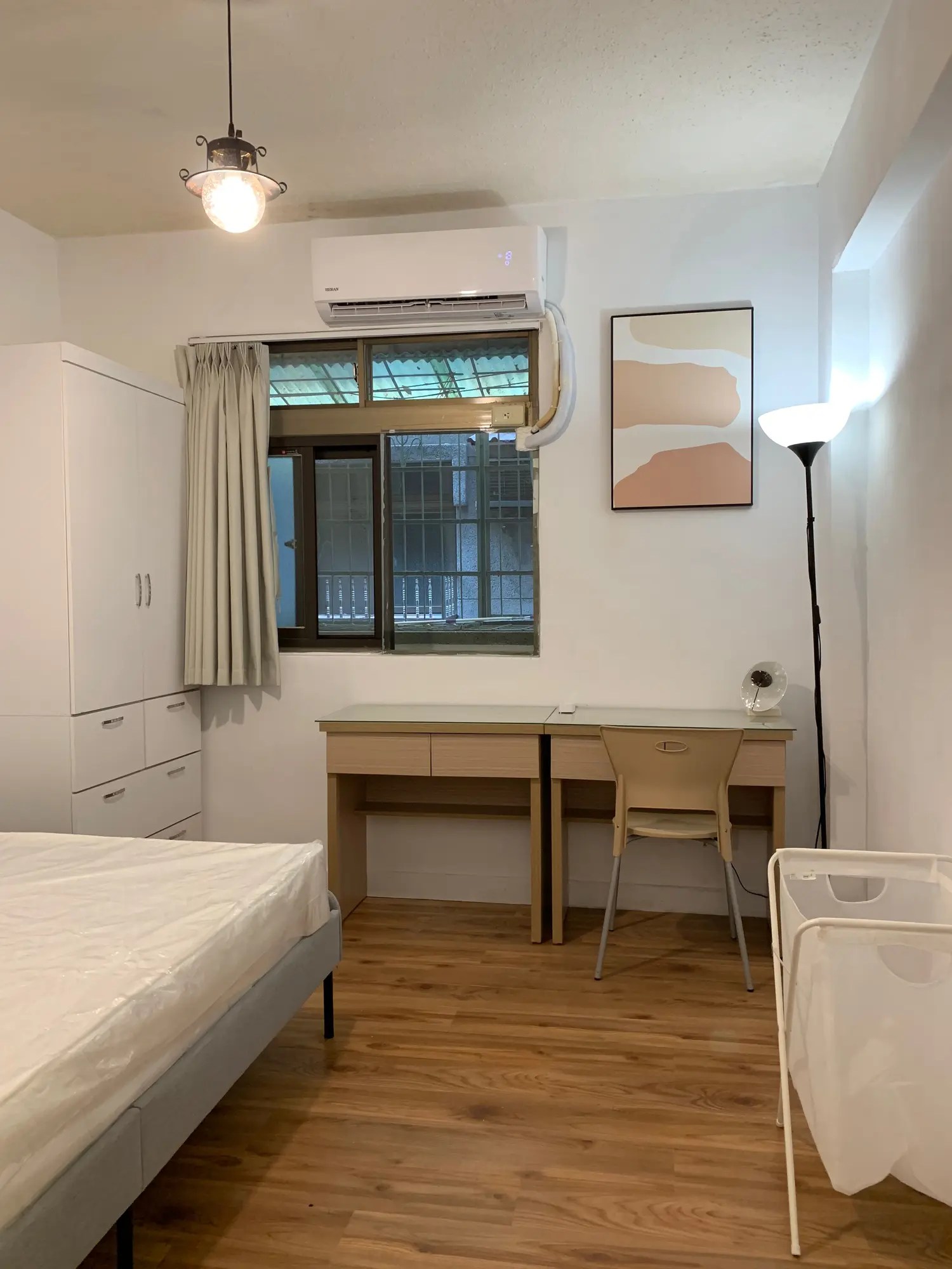 Room for rent in Taipei City, Daan District | NT$ 14 800 | 4 ping slide 2