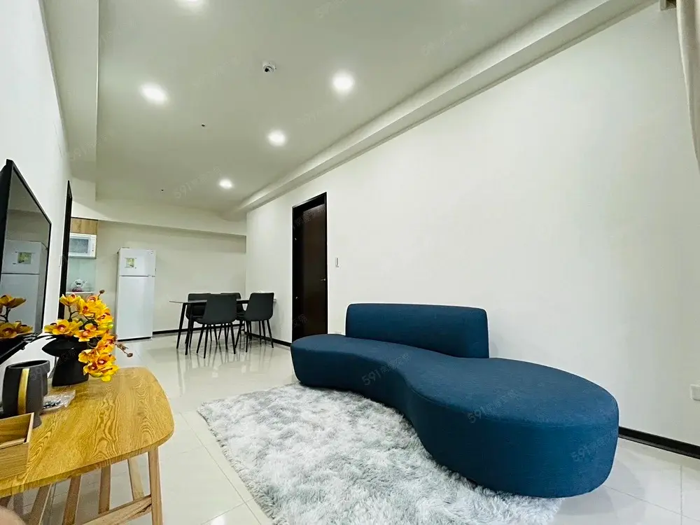 3 bedrooms apartment for rent in Gushan District, Kaohsiung City | NT$ 35 000 | 22 ping slide 0