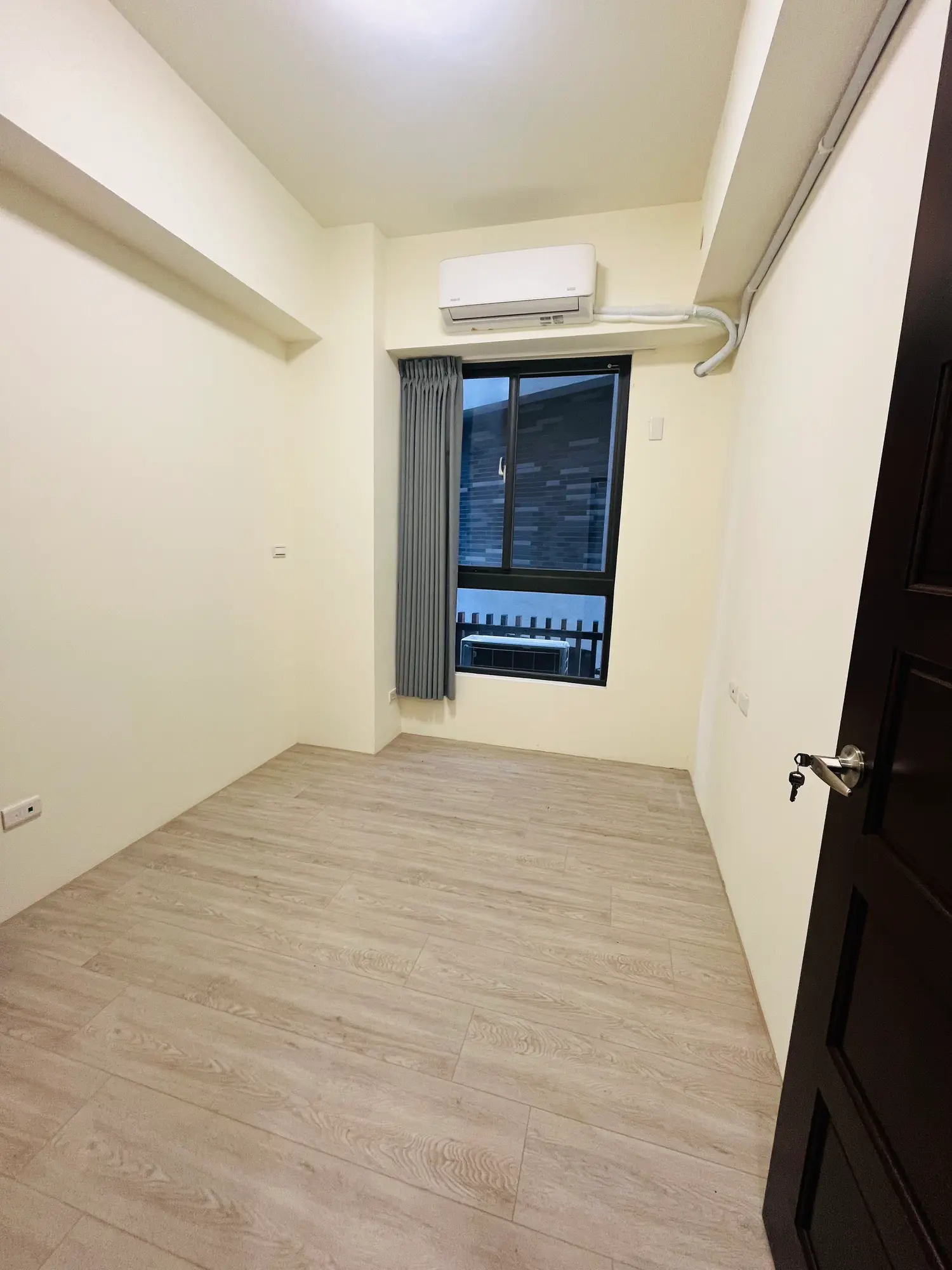 2 bedrooms apartment for rent in Guanyin District, Taoyuan City | NT$ 15 000 | 12 ping slide 2
