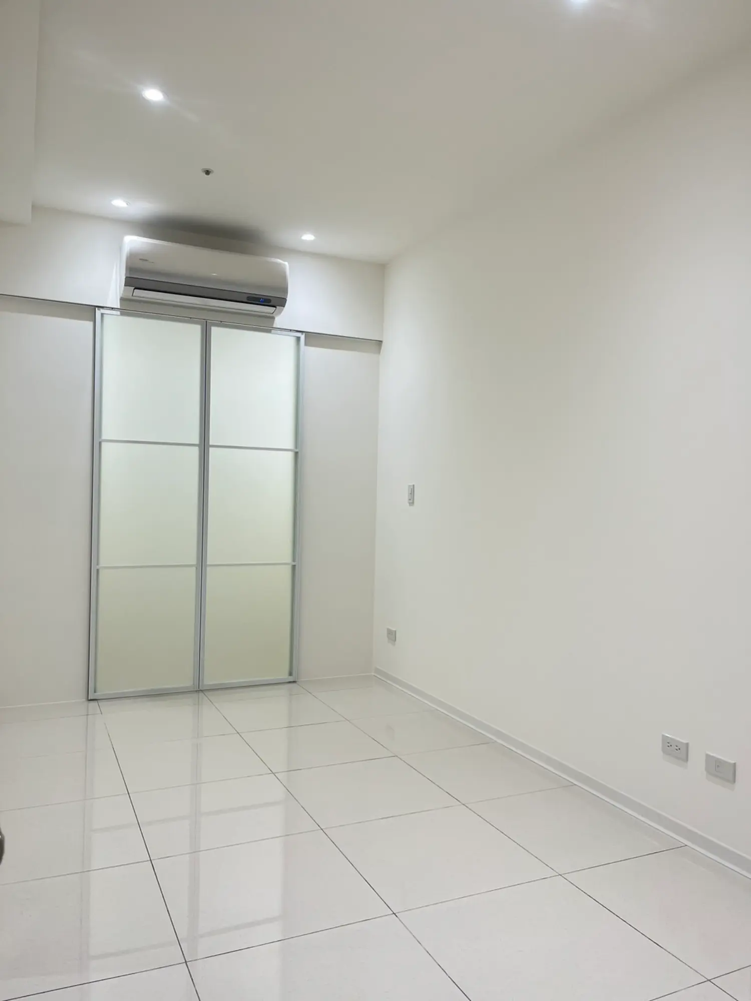 2 房 公寓 出租 TWD 38 000 - 21 坪 - 西屯區, 台中市 slide 0