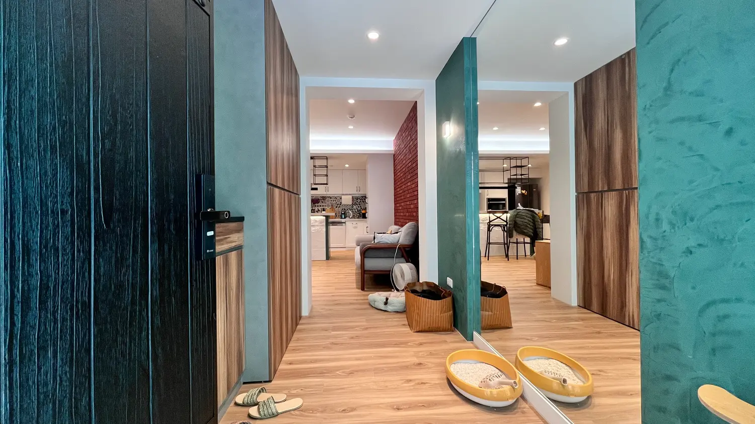 3 bedrooms apartment for sale in Songshan District, Taipei City | NT$ 32 800 000 | 26 ping slide 1