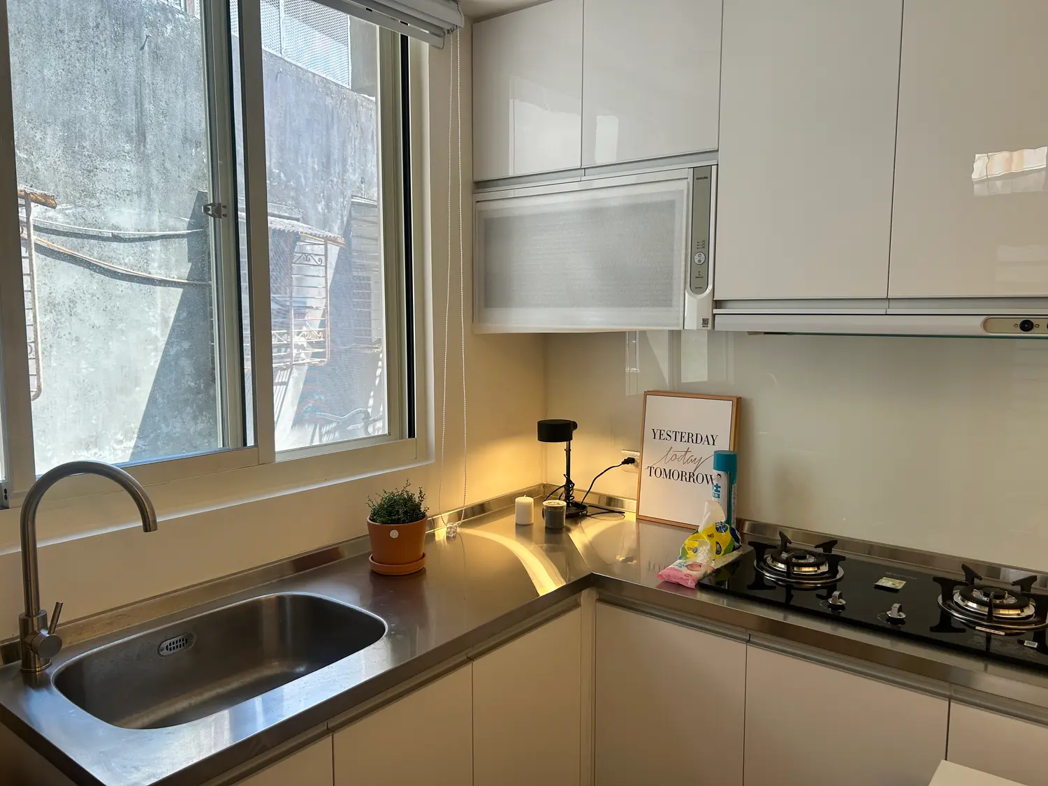 2 bedrooms apartment for rent in Tucheng District, New Taipei City | NT$ 26 000 | 31 ping slide 1