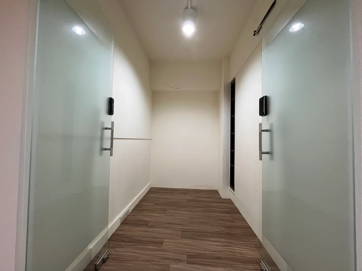 Shop / Retail for sale in Zhongshan District, Taipei City | NT$ 47 800 000 | 19 ping slide 2
