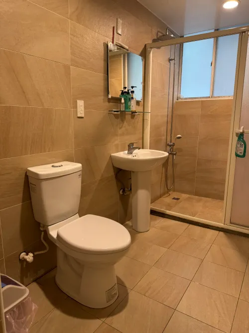 Room for rent NT$ 11 000 - Alley 37, Lane 236, Section 5, Zhongxiao E Rd - 6 bedrooms