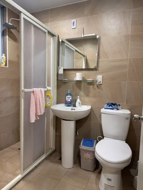 Room for rent NT$ 11 000 - Alley 37, Lane 236, Section 5, Zhongxiao E Rd - 6 bedrooms