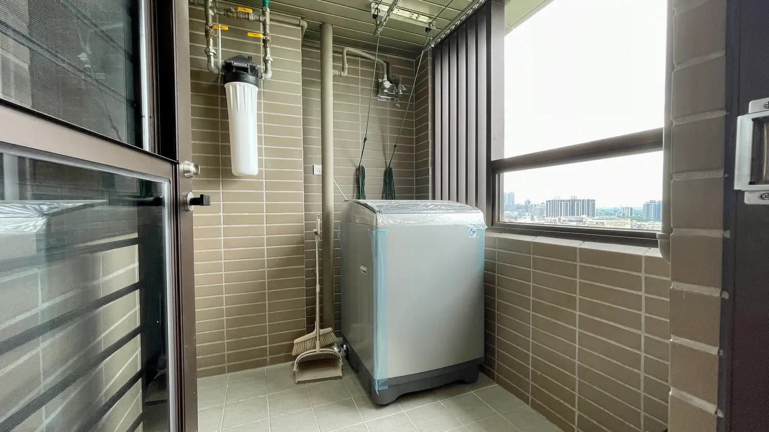 3 bedrooms apartment for rent in Dayuan District, Taoyuan City | NT$ 33 000 | 18 ping slide 6