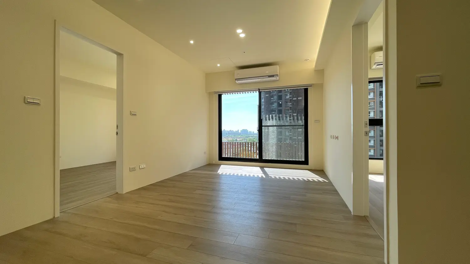 3 bedrooms apartment for rent in Zhongli District, Taoyuan City | NT$ 34 000 | 26 ping slide 12