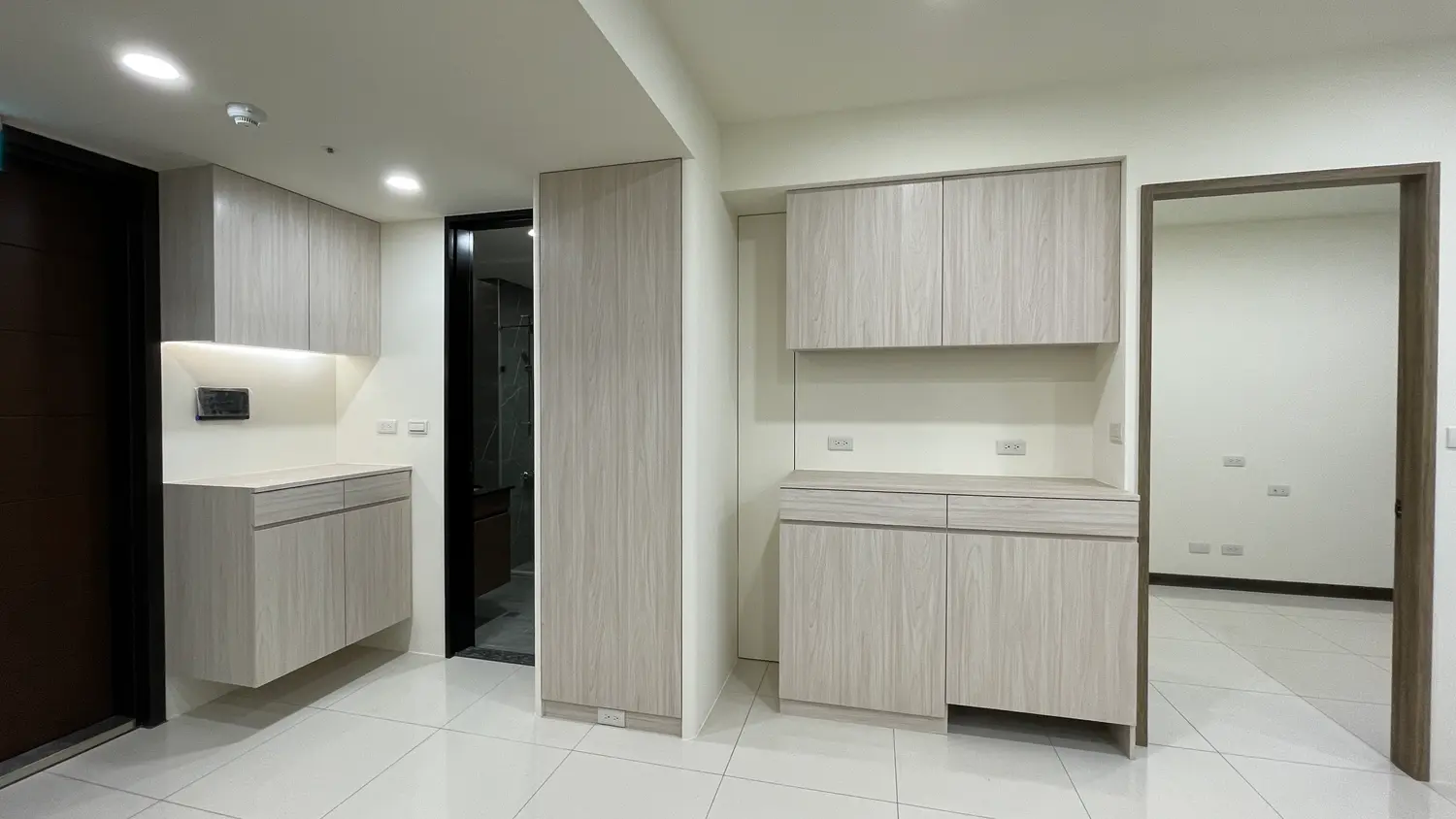 2 bedrooms apartment for rent in Zhongli District, Taoyuan City | NT$ 25 000 | 16 ping slide 4