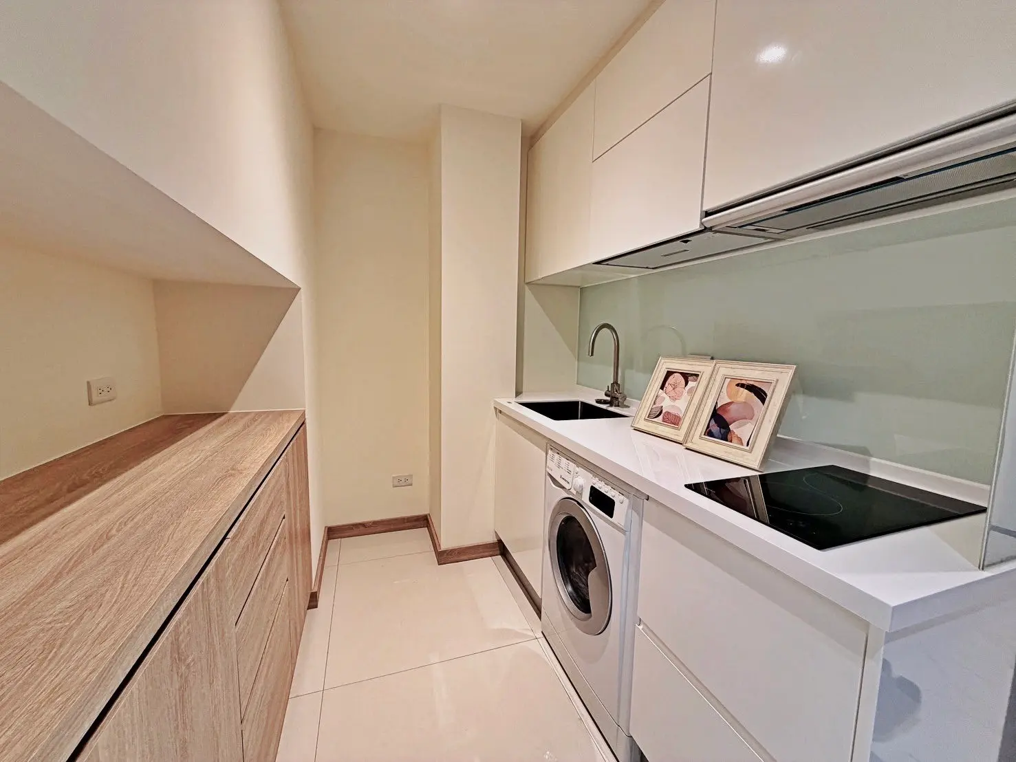 Studio apartment for rent in Daan District, Taipei City | NT$ 42 000 | 14 ping slide 4