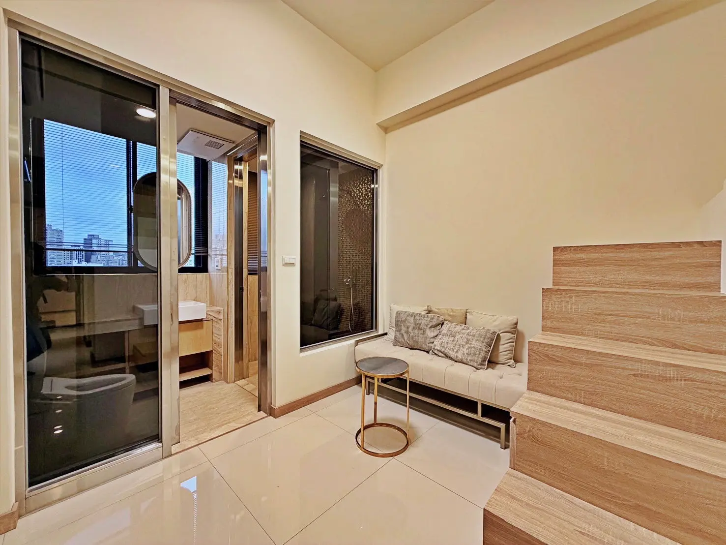 Studio apartment for rent in Daan District, Taipei City | NT$ 42 000 | 14 ping slide 2
