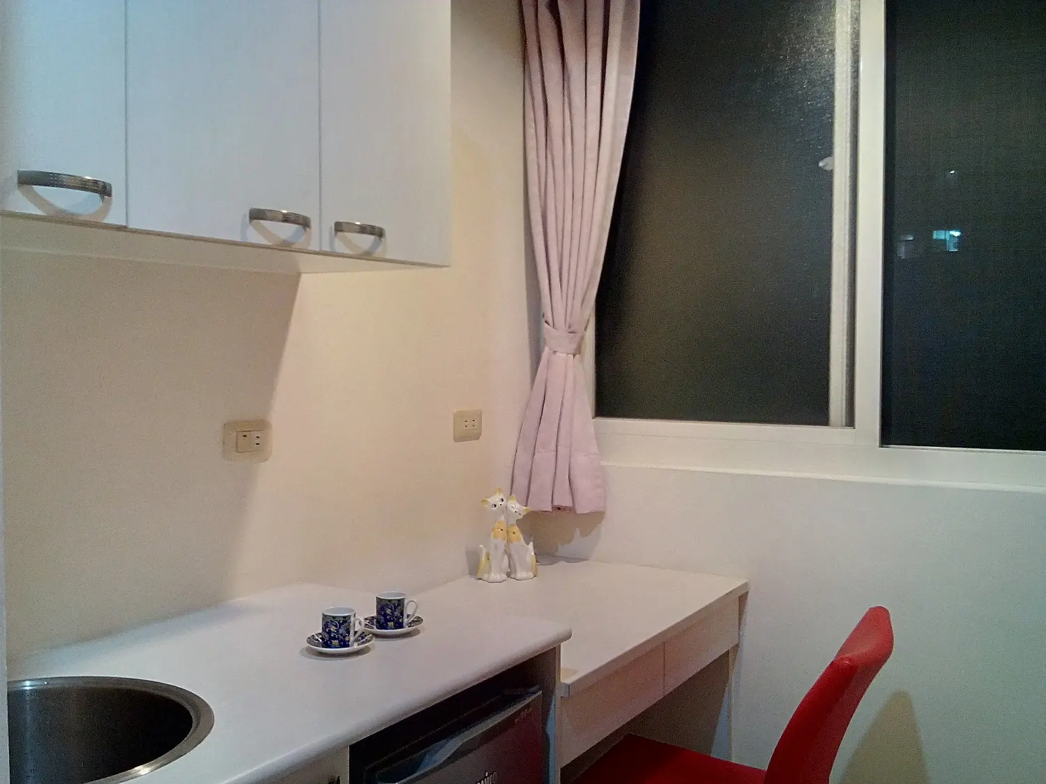 Room for rent in Xitun District, Taichung City | NT$ 9 000 | 8 ping slide 3