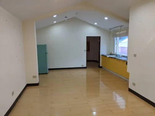 Townhouse for sale TWD 118 800 000 -  - 4 bedrooms