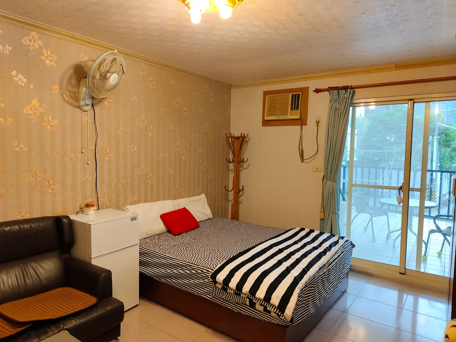 Room for rent in Toucheng Township, Yilan County | NT$ 7 200 | 9 ping slide 1