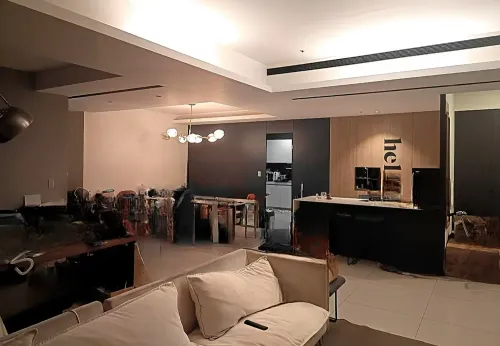 Apartment for rent TWD 76 000 - Zhongxiao 3rd Rd - 3 bedrooms