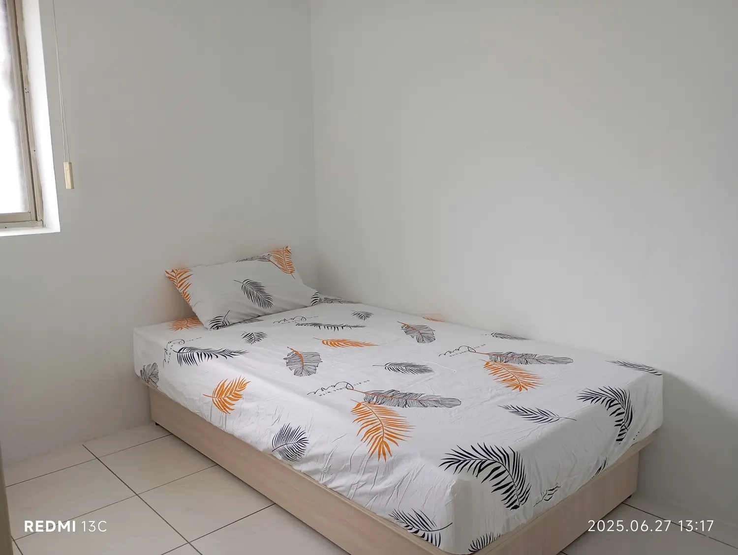 Room for rent in Zhongzheng District, Taipei City | NT$ 13 800 | 3 ping slide 1