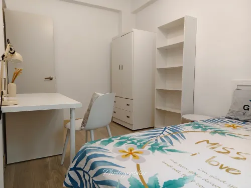 Private room for rent TWD 16 000 -  - 4 bedrooms