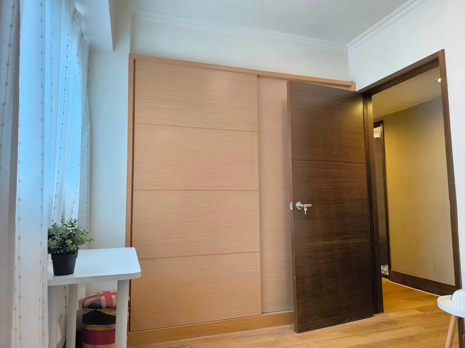 Room for rent in Taipei City, Daan District | NT$ 18 000 | 4 ping slide 0