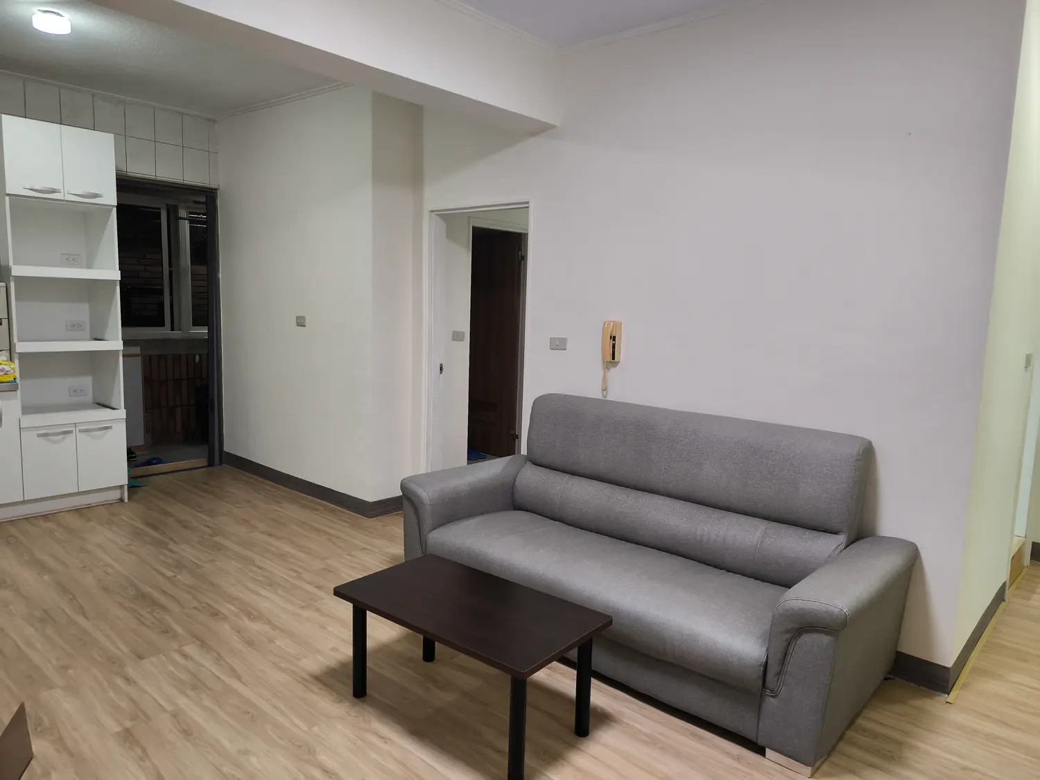 3 bedrooms apartment for rent TWD 18 000 - 22 ping - North District, Tainan City slide 0