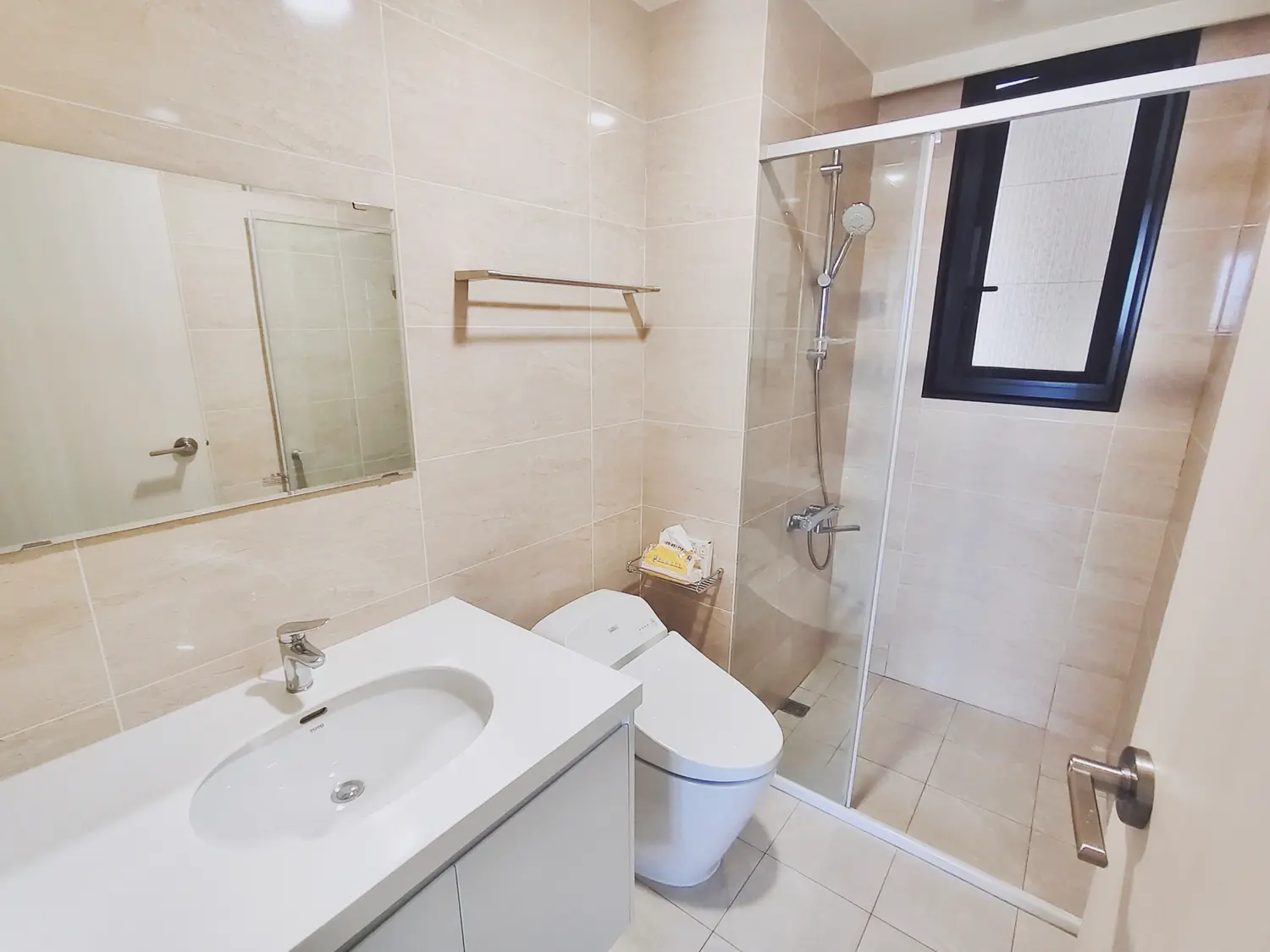 3 bedrooms apartment for rent in Nantun District, Taichung City | NT$ 31 000 | 23 ping slide 11
