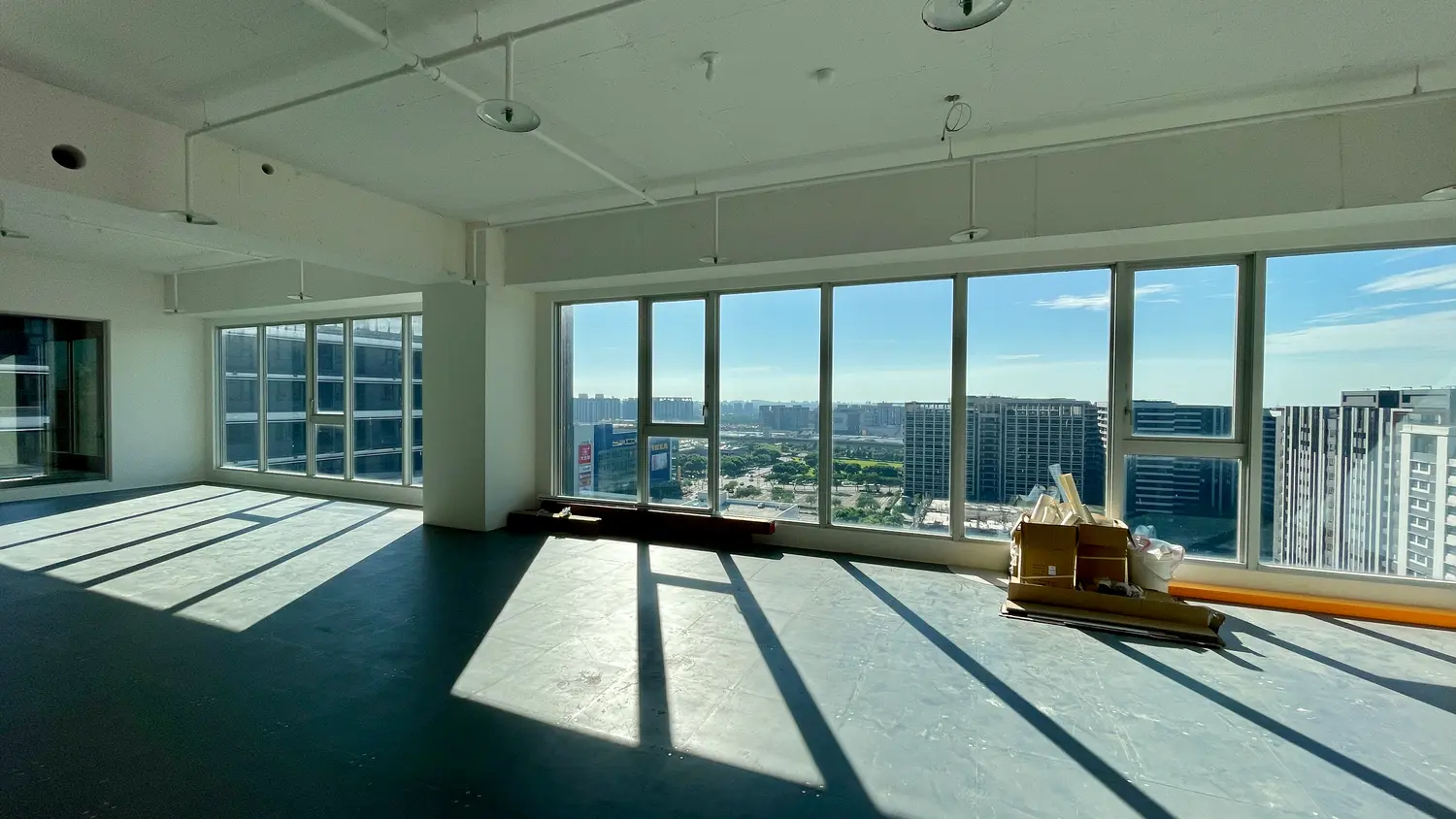 Office for rent in Zhongli District, Taoyuan City | NT$ 80 000 | 58 ping slide 7