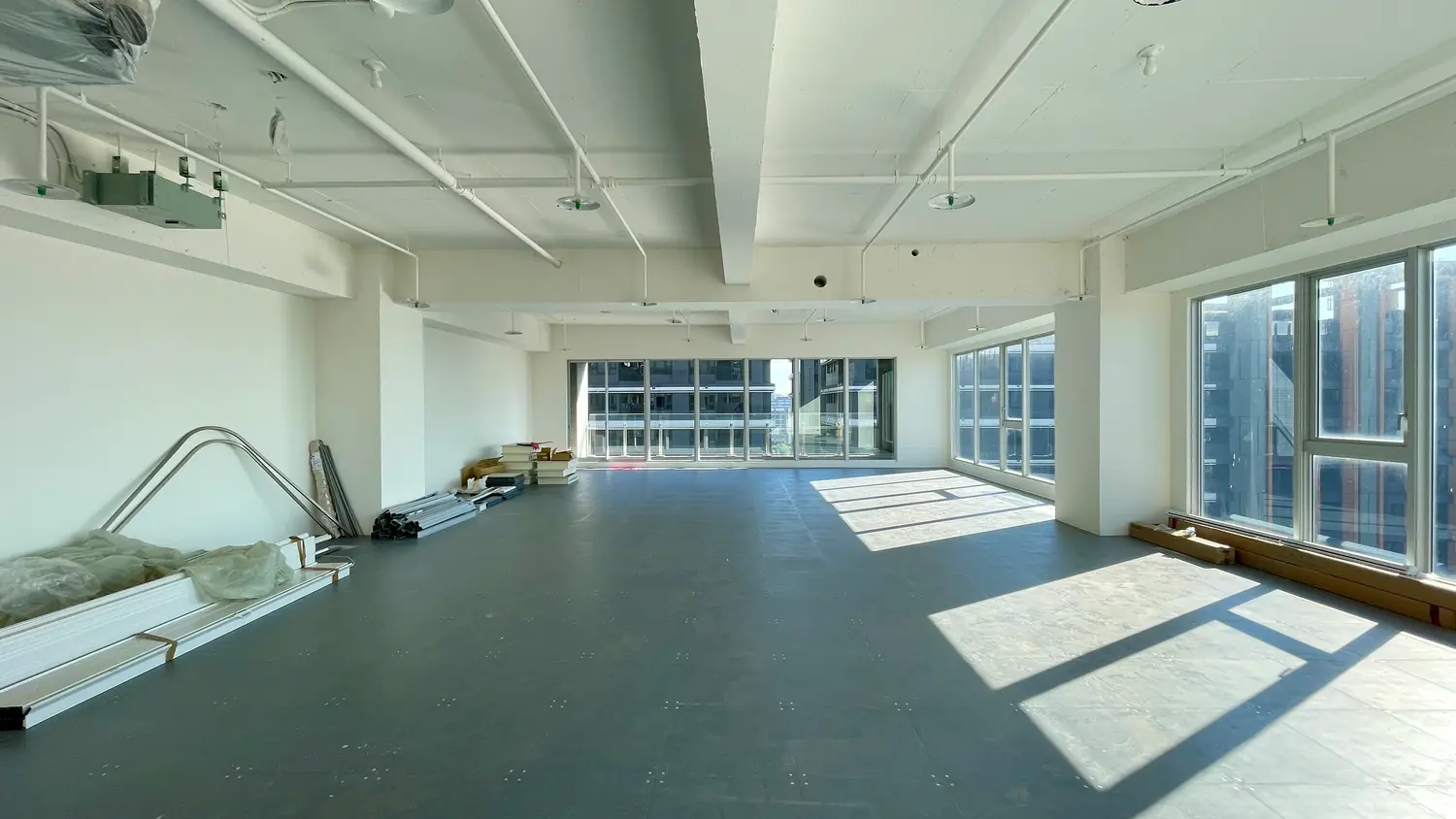 Office for rent in Zhongli District, Taoyuan City | NT$ 80 000 | 58 ping slide 8
